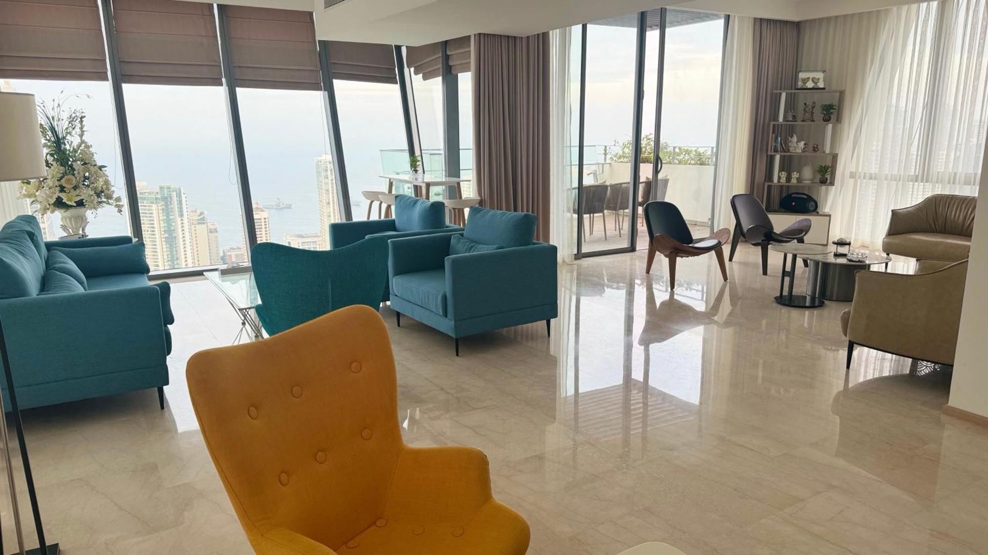 Altair Luxury By Miracle Colombo
