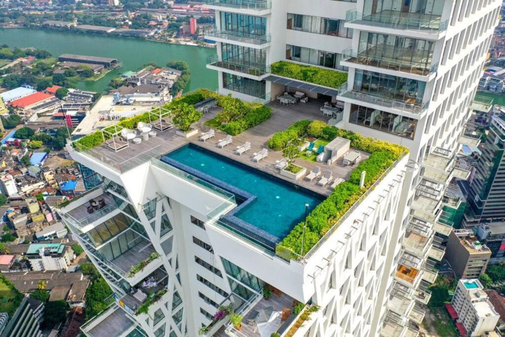 Altair Luxury By Miracle * Colombo